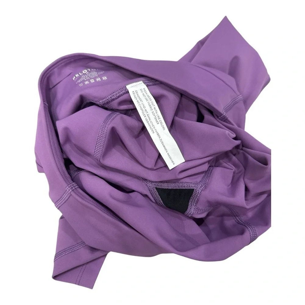 Peloton Lavender Workout Leggings Essential Capri size M